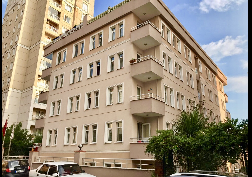 ŞERİFALİDE DUBLEKS 4+2 DAİRE